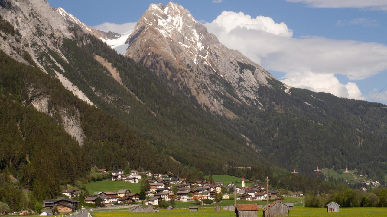 Appartement Strolz Schnann ภายนอก รูปภาพ
