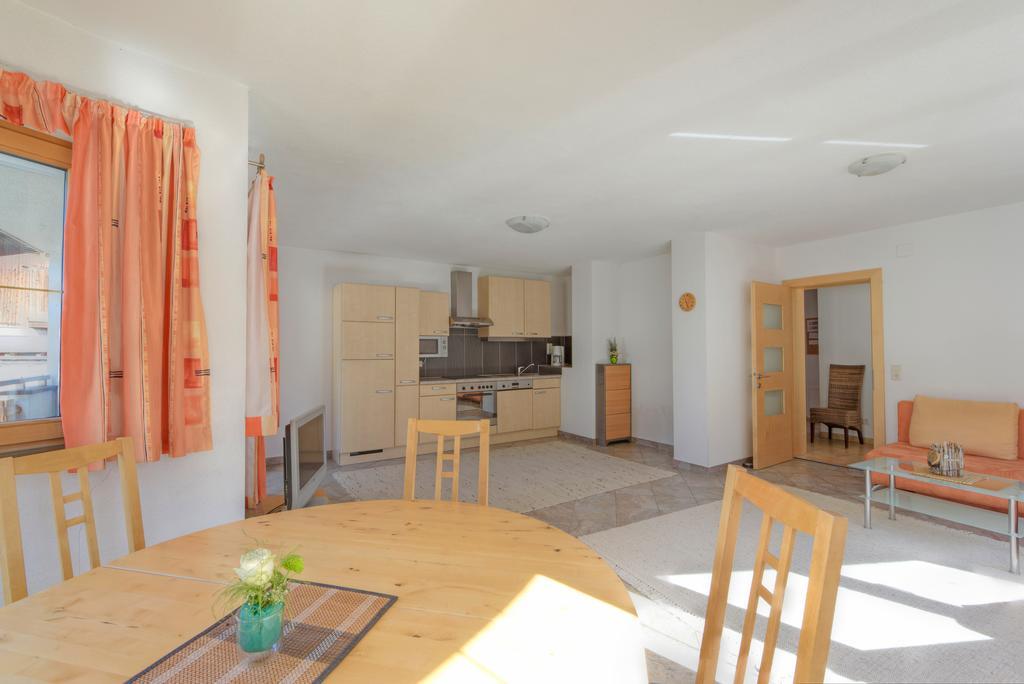 Appartement Strolz Schnann ห้อง รูปภาพ